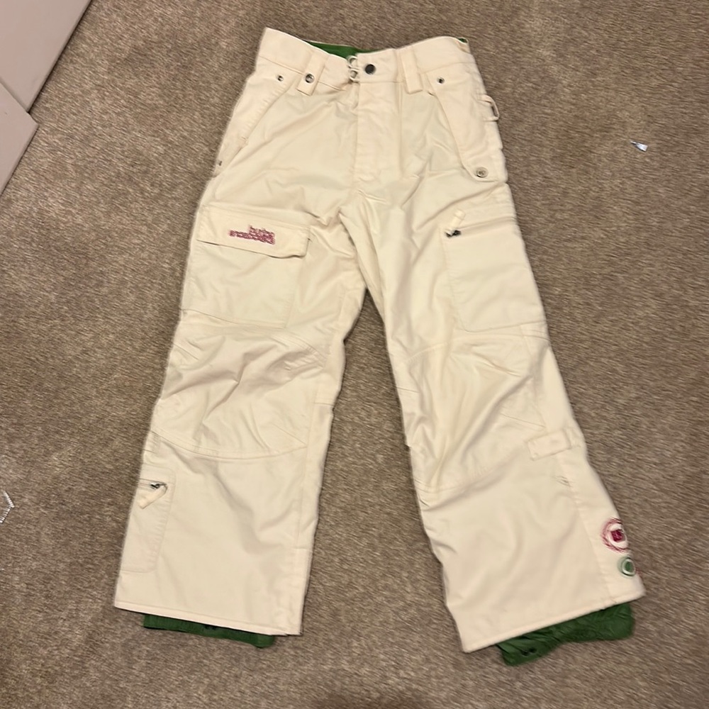 BURTON’S Girls Cargo Snowboard Pants - Cream and Green